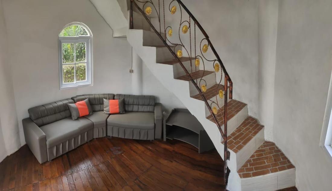 Umah Legenda Bali - Legend House Bali Apartment Selemadeg Екстериор снимка